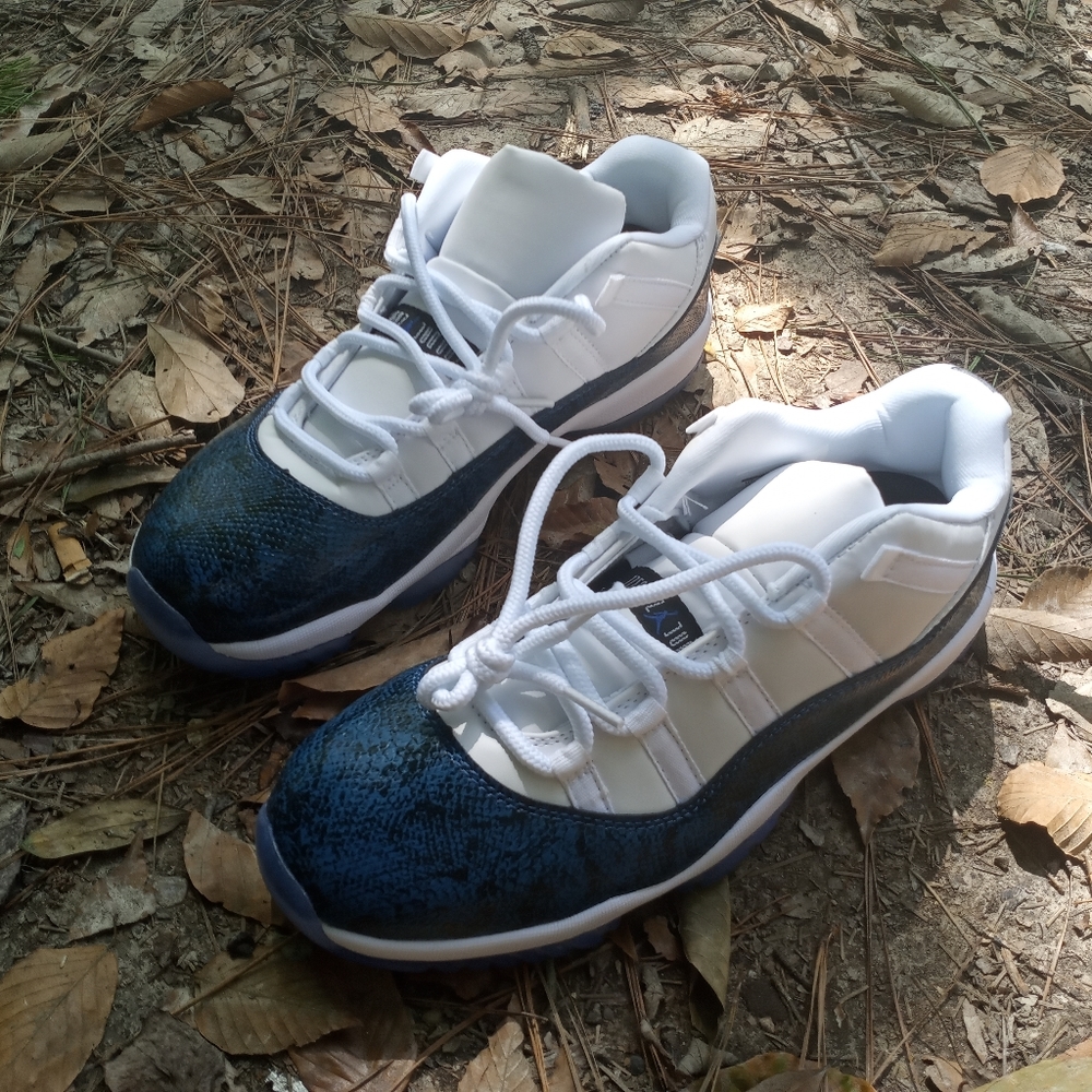 Jordan 11 - Picture 4 of 4